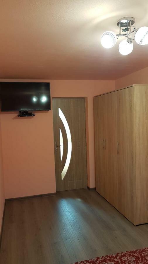 La Bustea Hotel Hartagani Bagian luar foto