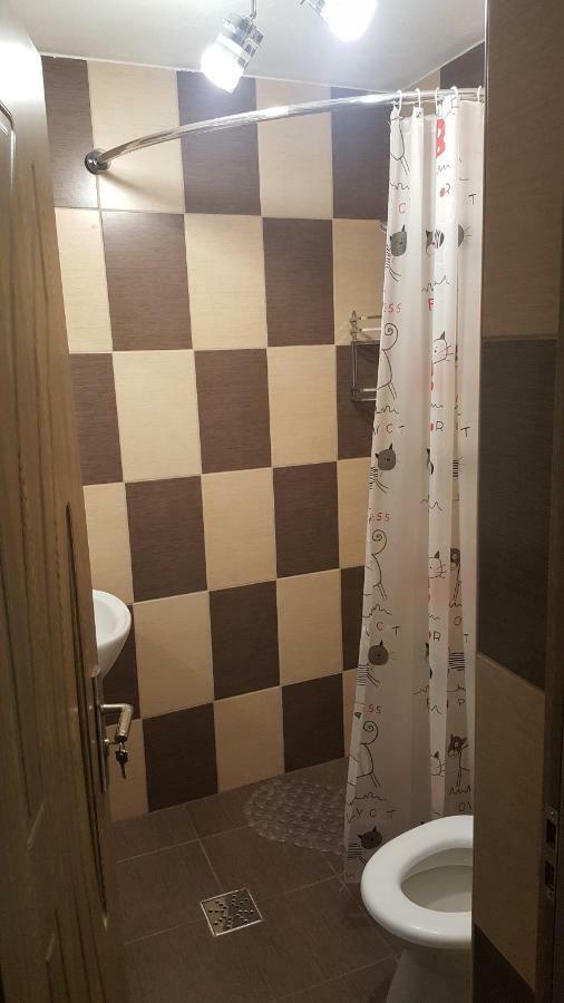 La Bustea Hotel Hartagani Bagian luar foto